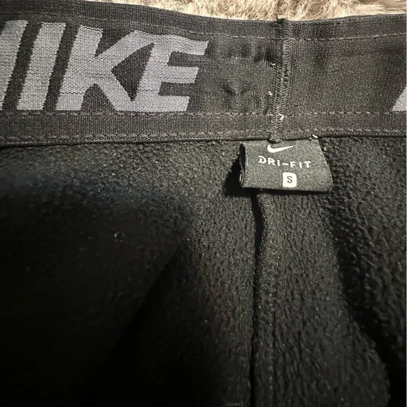 NIKE SPORT-WEAR PLANTS - Picture 6 of 9